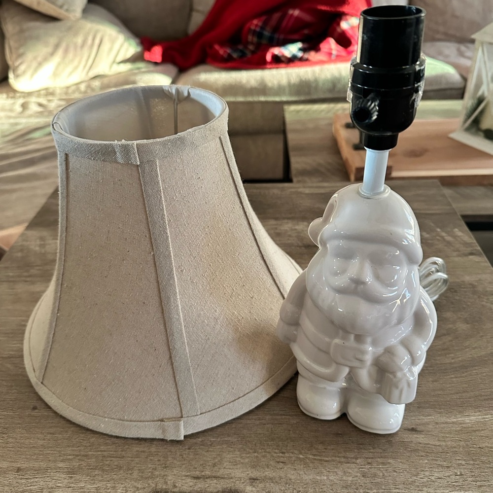 White Santa lamp with lampshade - NO light bulb